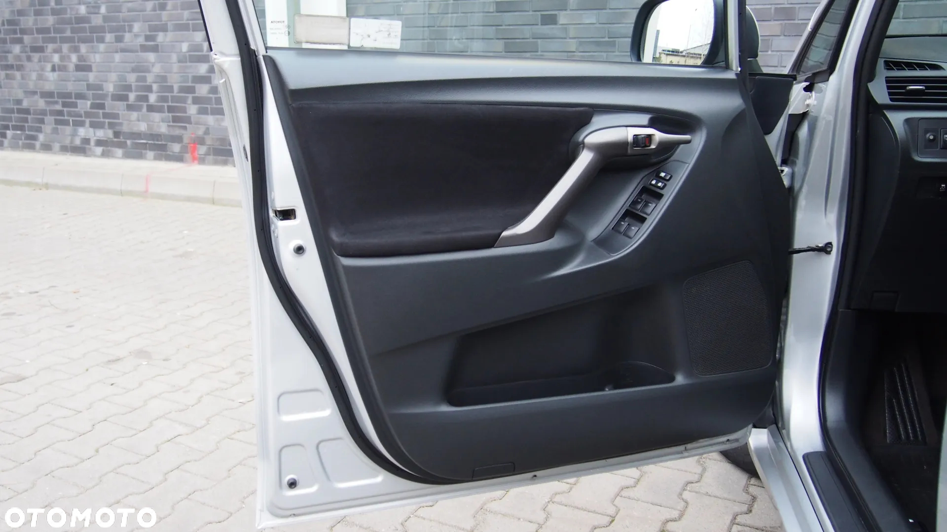 Toyota Verso 1.8 Sol plus 7os - 18