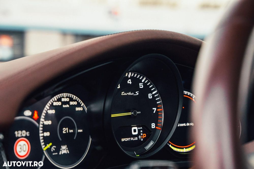 Porsche Panamera - 8