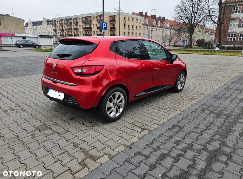 Renault Clio 1.2 16V Life - 3