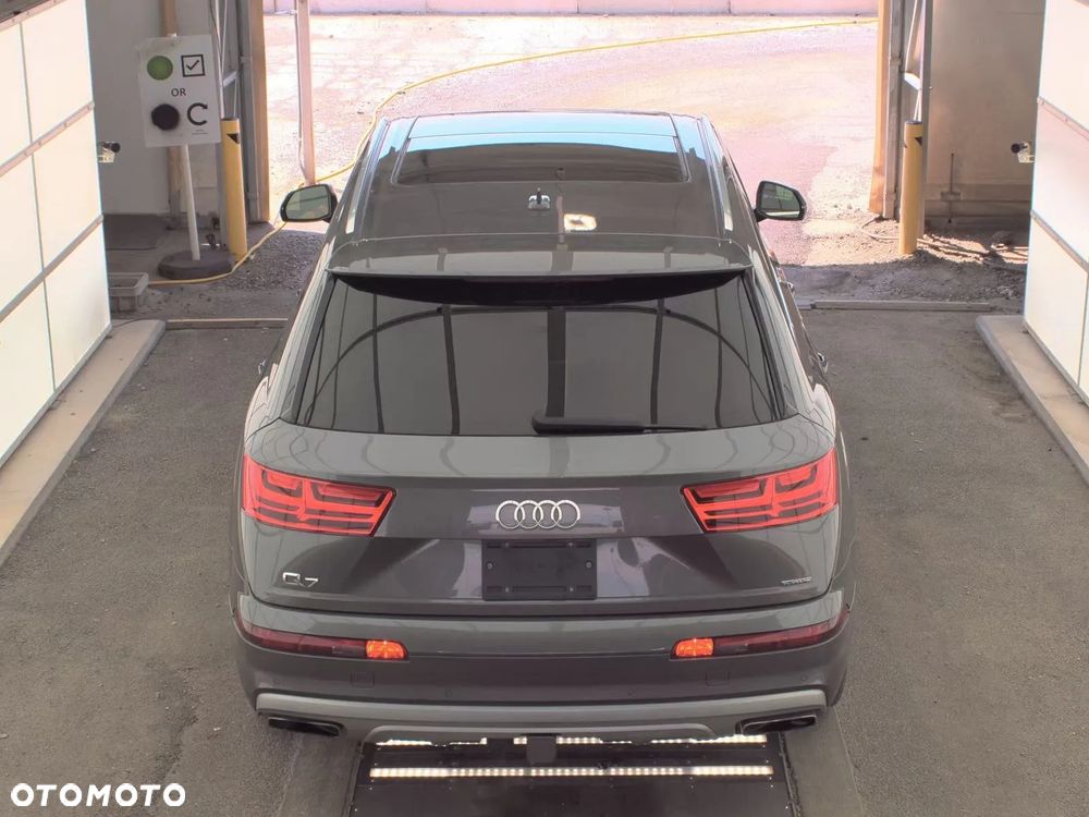 Audi Q7 3.0 TFSI Quattro Tiptronic - 6