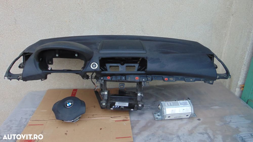 Plansa Bord cu airbag volan-pasager BMW Seria 1 E87/E81 2.0 diesel an 2004-2010 - 1
