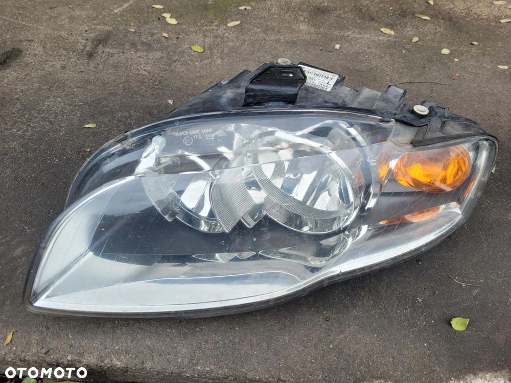Lampy przednie Audi A4 B7 - 2