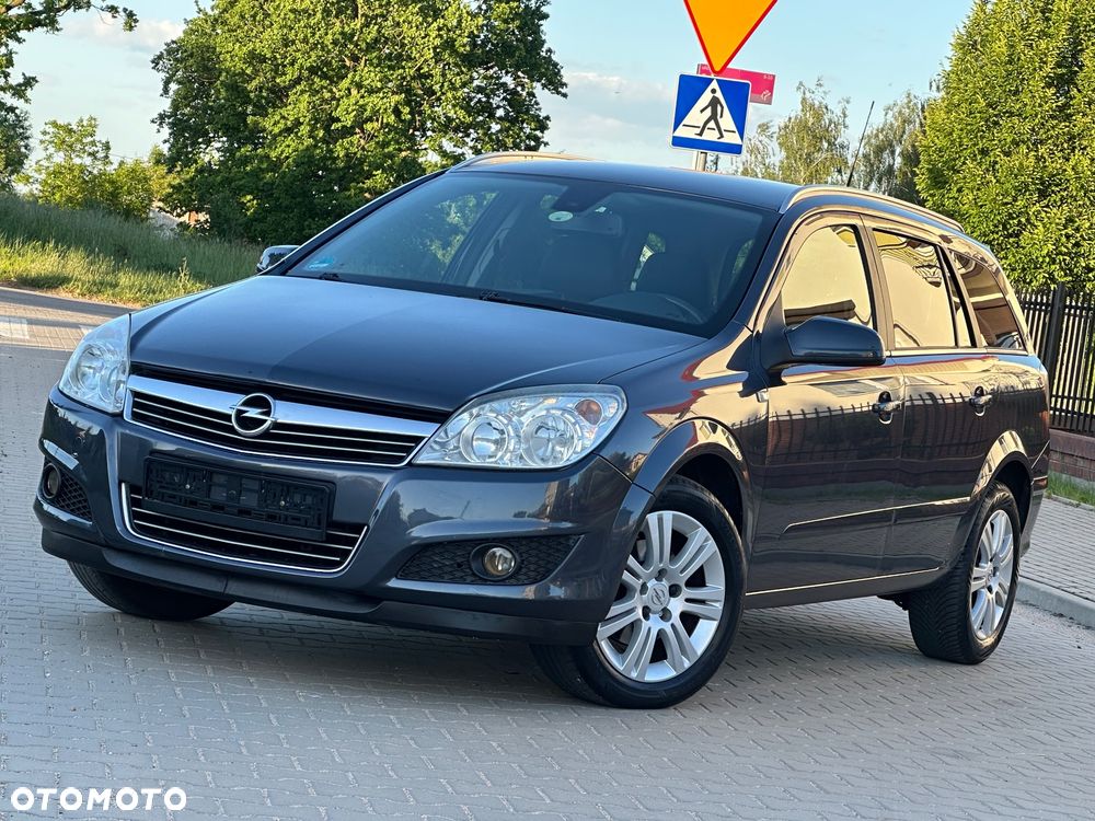 Opel Astra 1.6 Automatik Design Edition - 2