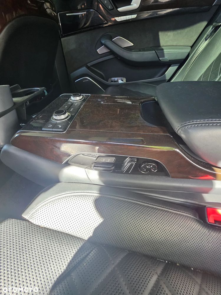 Audi A8 4.0 TFSI L Quattro - 17