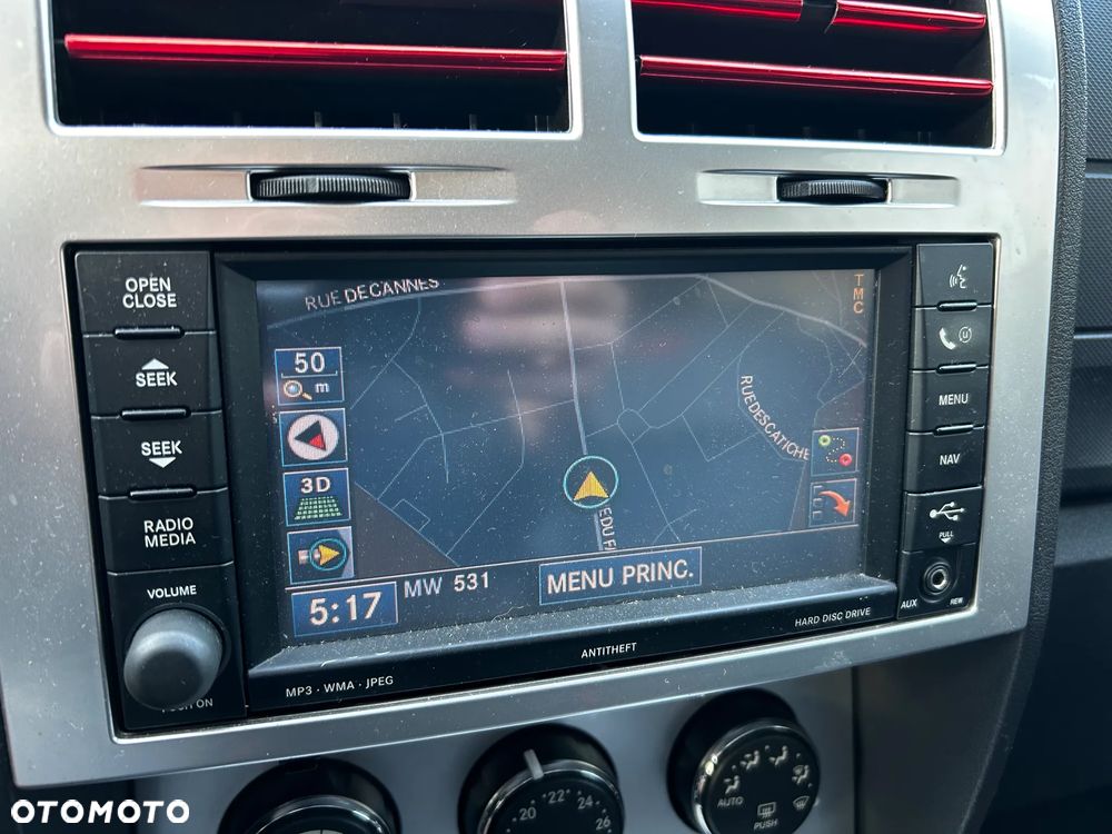 Dodge Nitro - 24