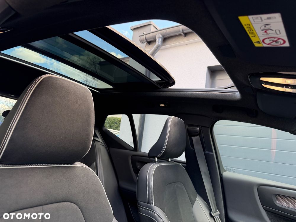 Volvo XC 40 B4 B AWD R-Design - 6