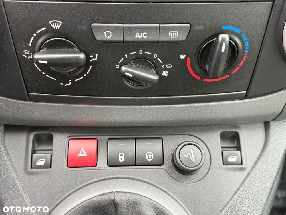 Citroën Berlingo Multispace PureTech 110 SELECTION - 31