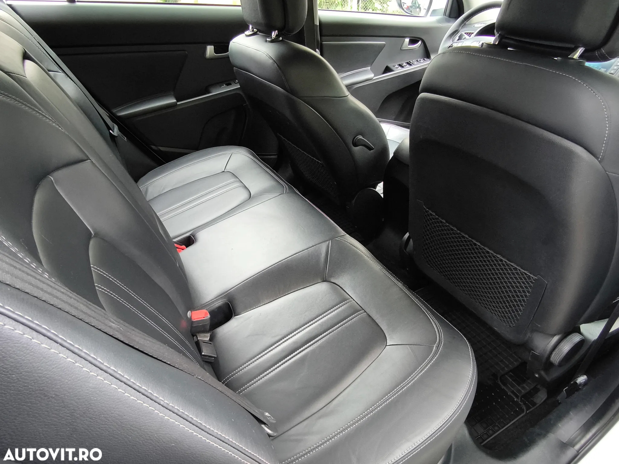 Kia Sportage 2.0 DSL 6AT 4x4 Style - 10