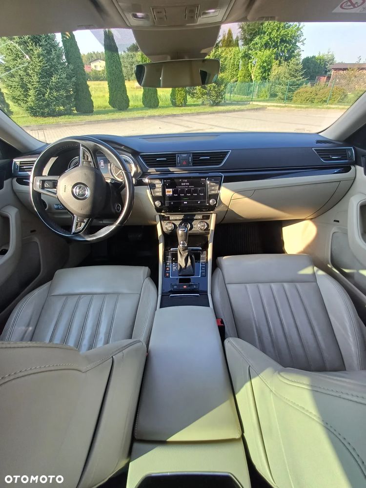 Skoda Superb 2.0 TDI 4x4 L&K DSG - 25
