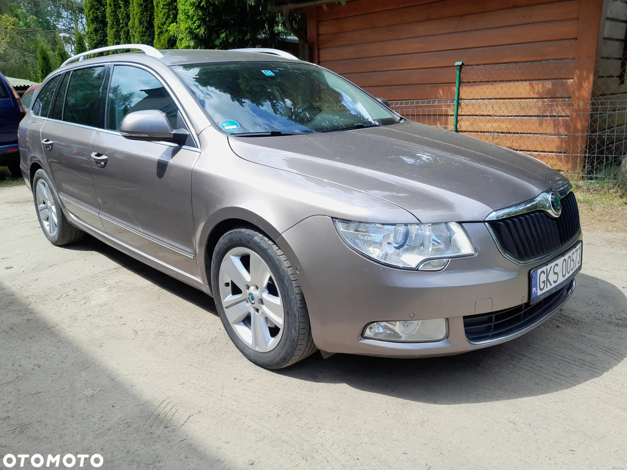Skoda Superb 2.0 TDI Elegance DSG - 9