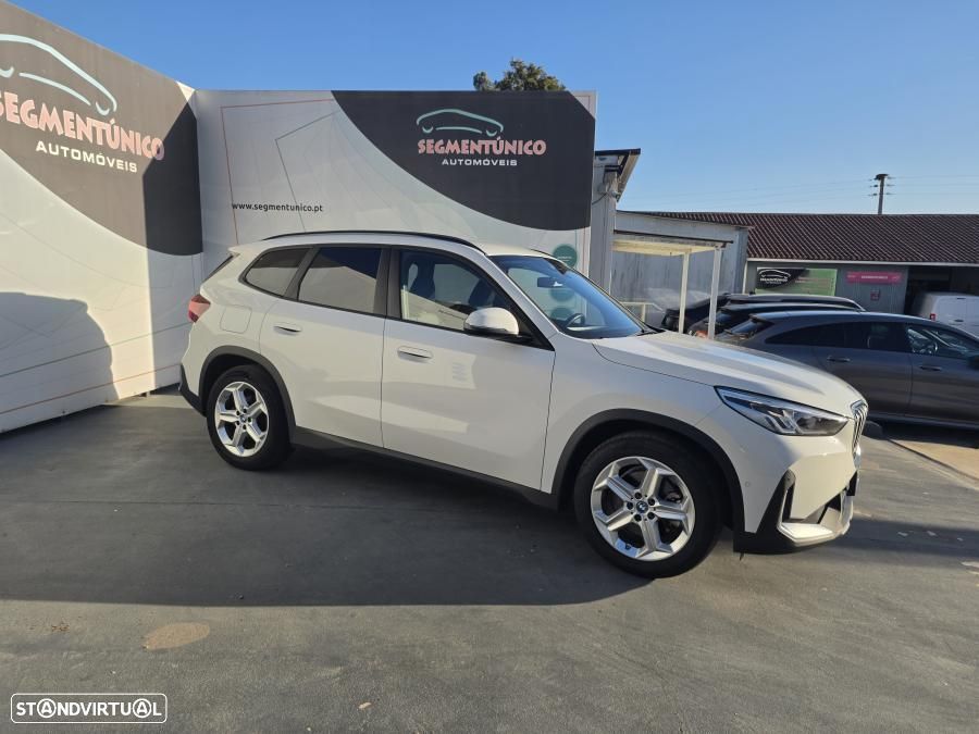 BMW iX1 xDrive30 - 5