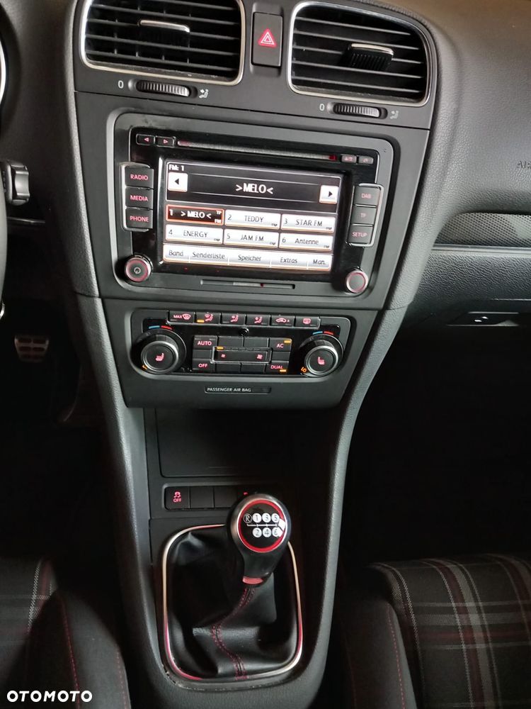 Volkswagen Golf - 7
