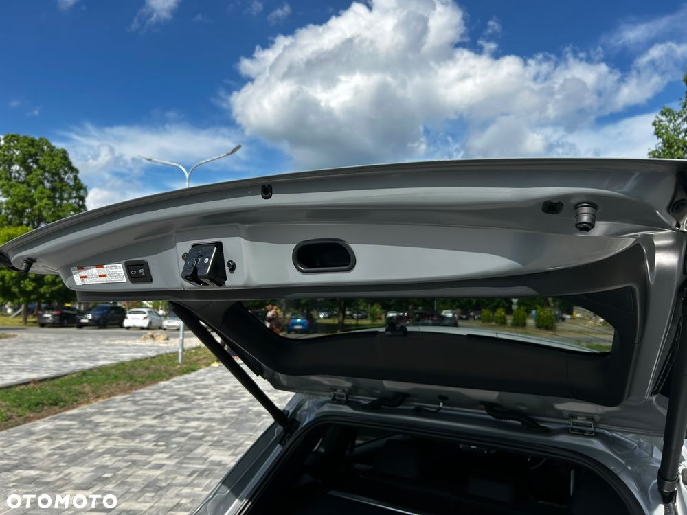 Toyota Corolla Cross 2.0 Hybrid Comfort - 23