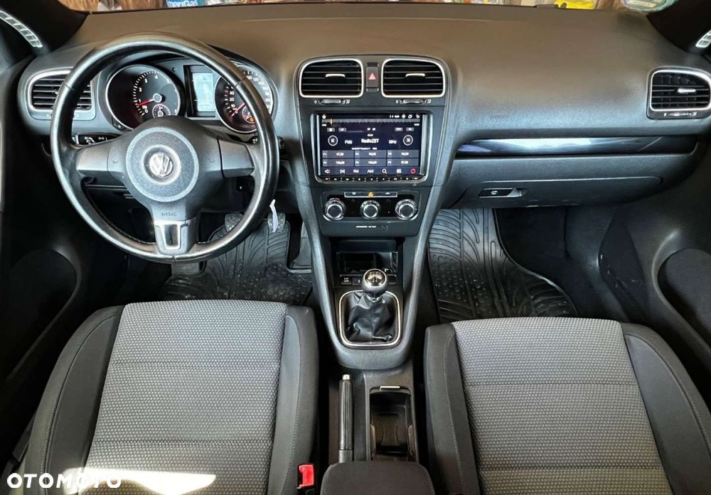 Volkswagen Golf - 10