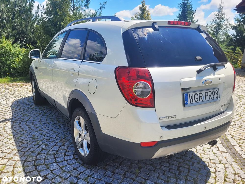Chevrolet Captiva 2.2 D LTZ - 7
