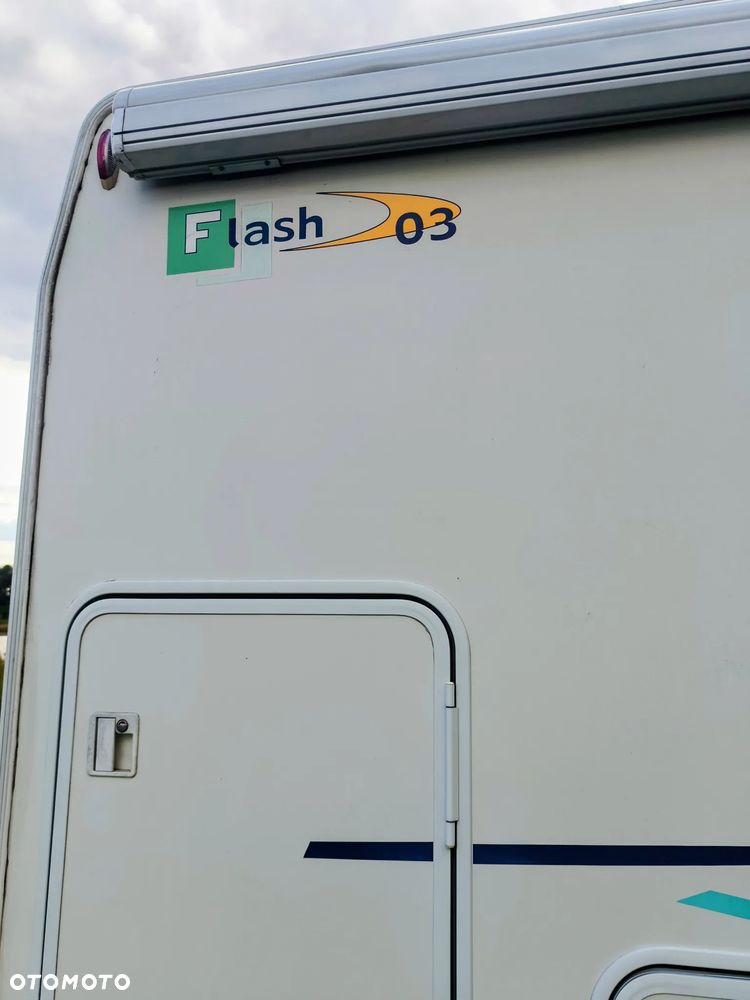 Ford Transit kamper Chausson Flash 03 - 37