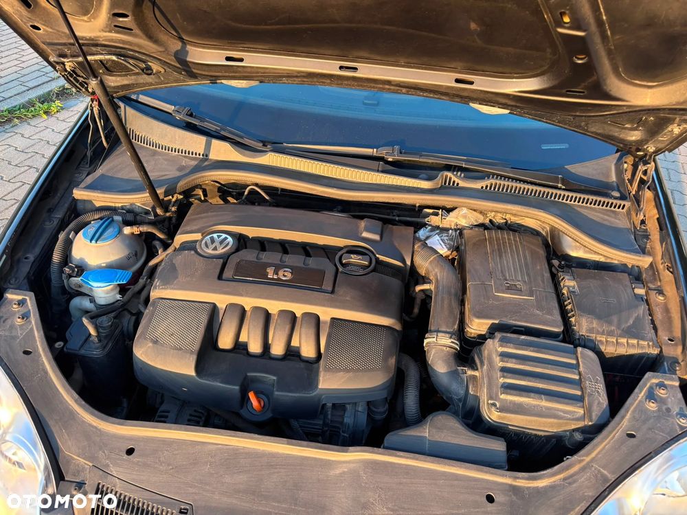 Volkswagen Golf 1.6 Trendline - 16