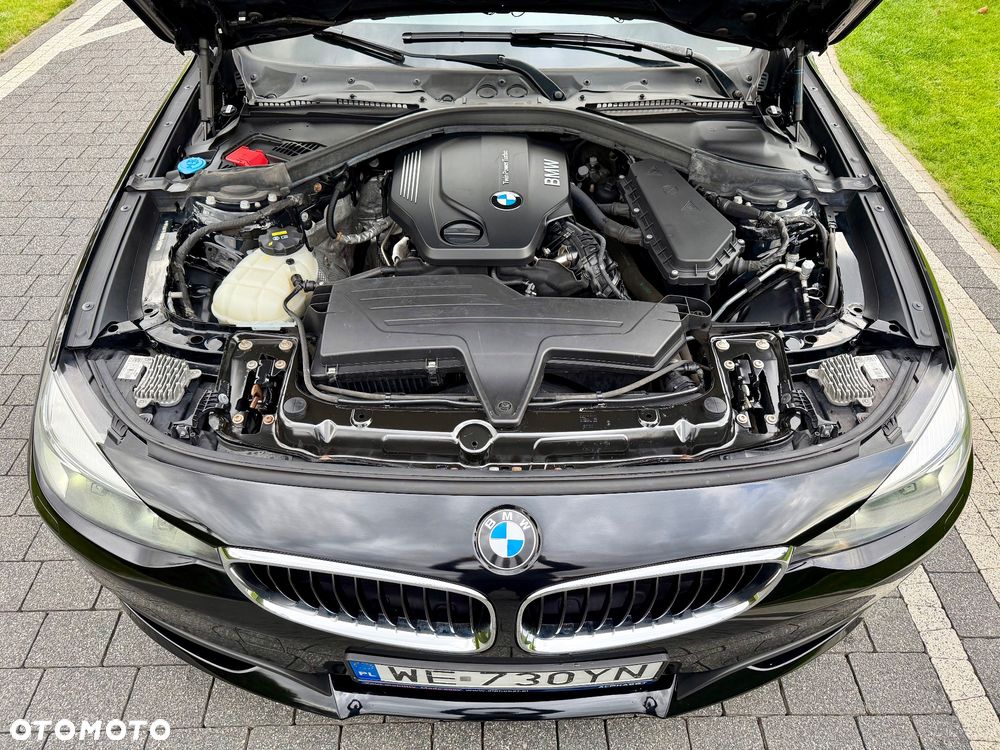 BMW Seria 3 320d xDrive Advantage sport - 34