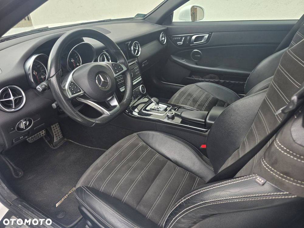 Mercedes-Benz SLC 300 9G-TRONIC Final Edition - 10