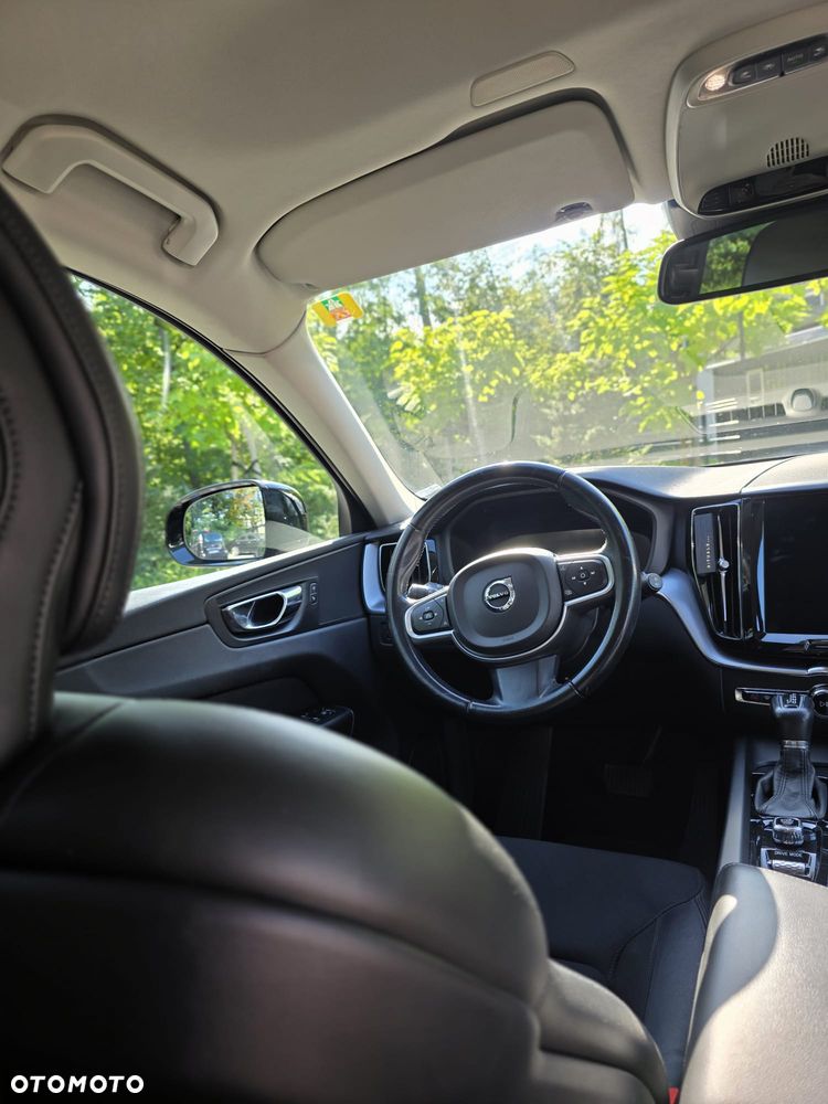 Volvo XC 60 D4 Momentum - 16
