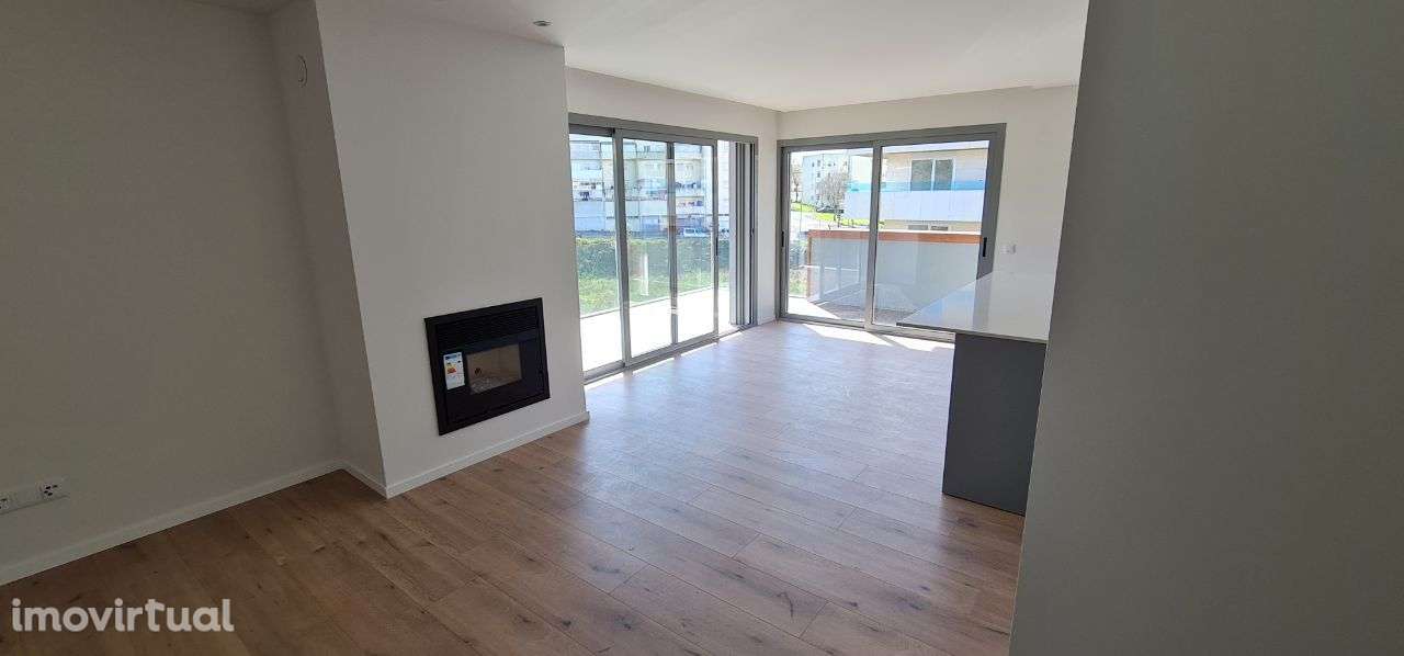 T3 moderno com garagem, varanda e acessibilidade - Grande imagem: 5/48