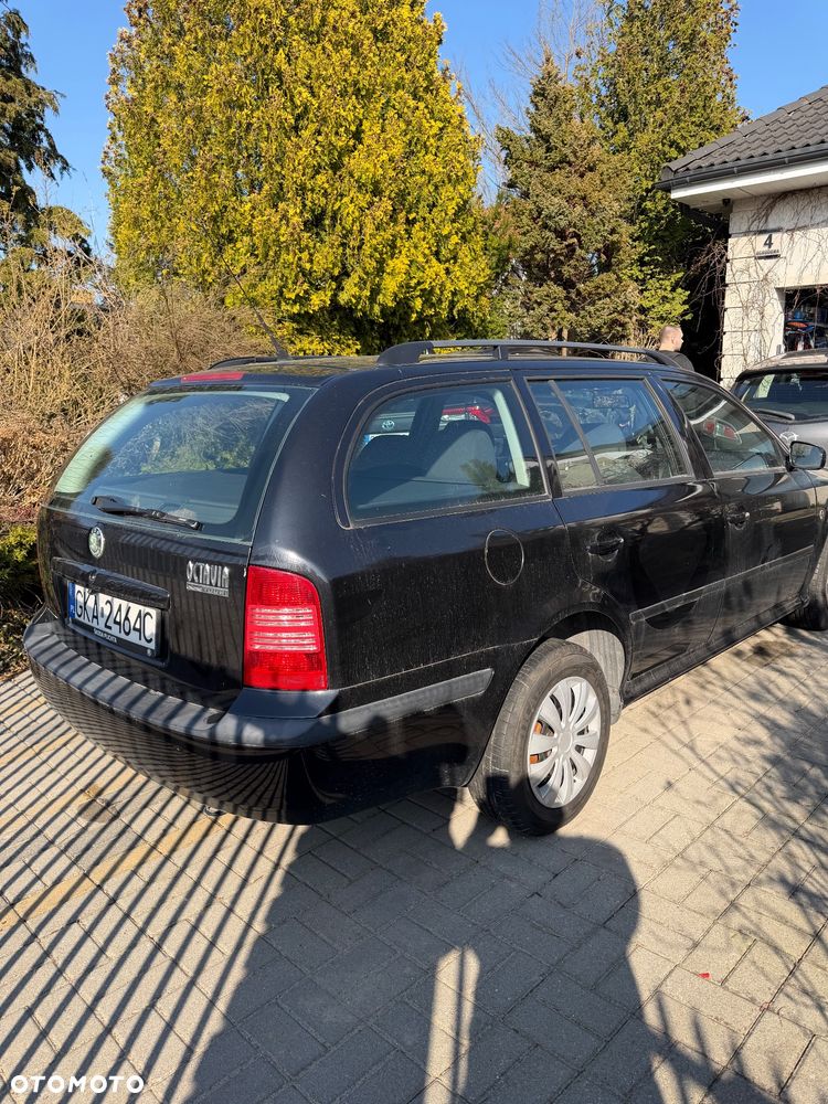 Skoda Octavia 1.6 Tour - 3