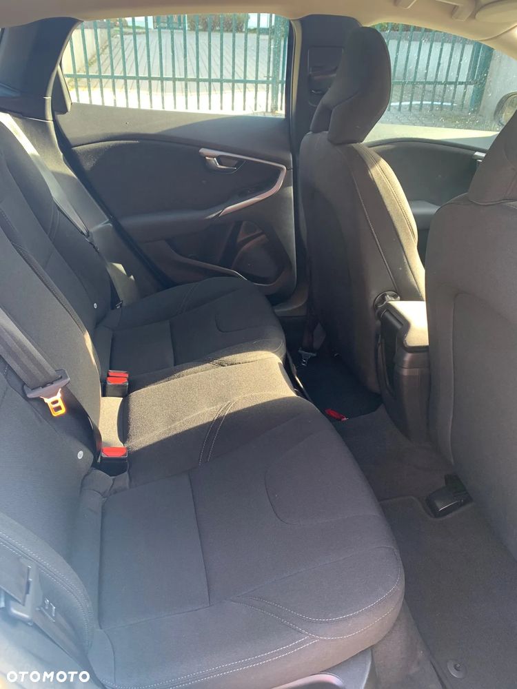 Volvo V40 ver-t4-kinetic - 6