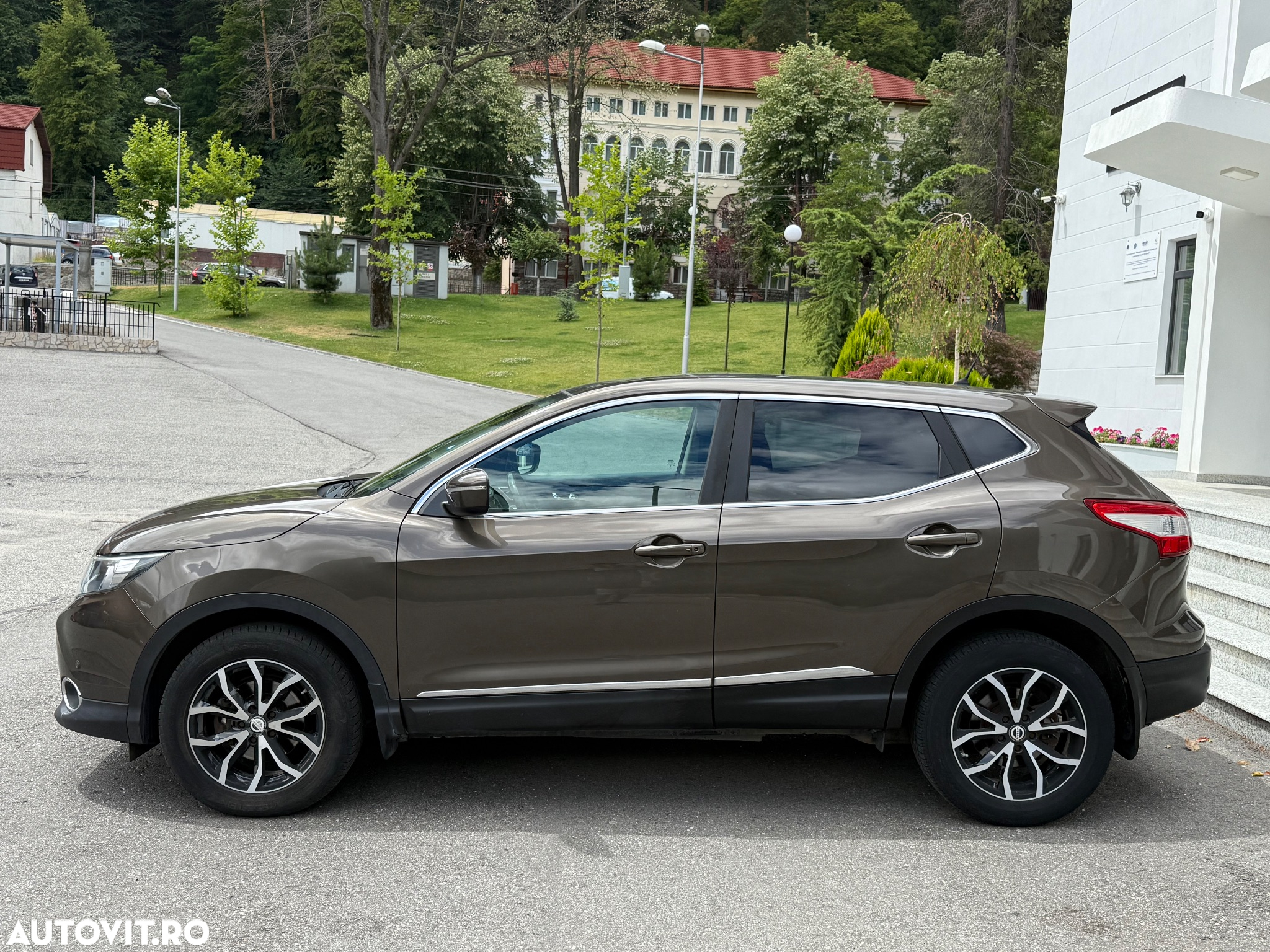 Nissan Qashqai 1.5 DCI N-Connecta - 24