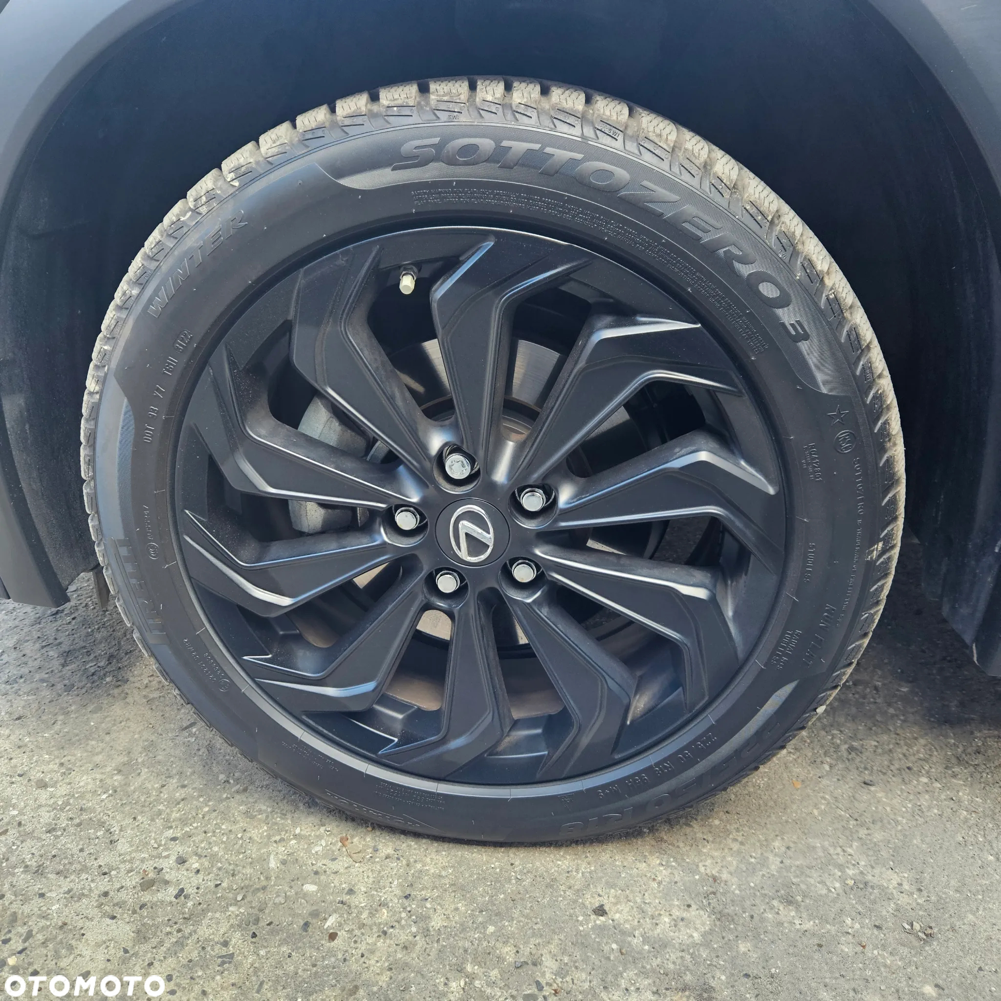 Lexus UX 250h GPF Business 2WD - 25