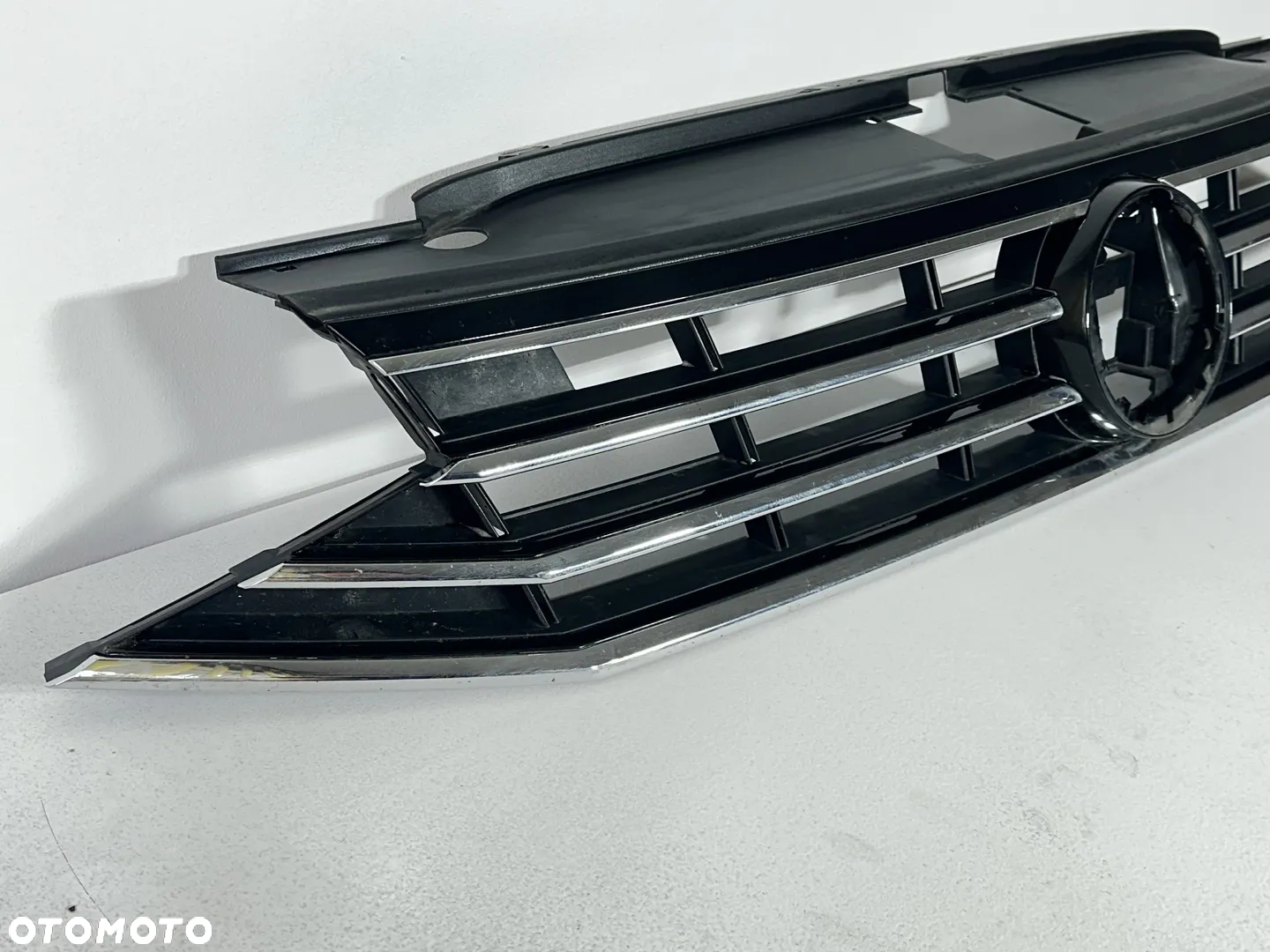 VW PASSAT B8 LIFT 19- ATRAPA GRILL ZDERZAKA CHŁODNICY 3G0853653N - 2