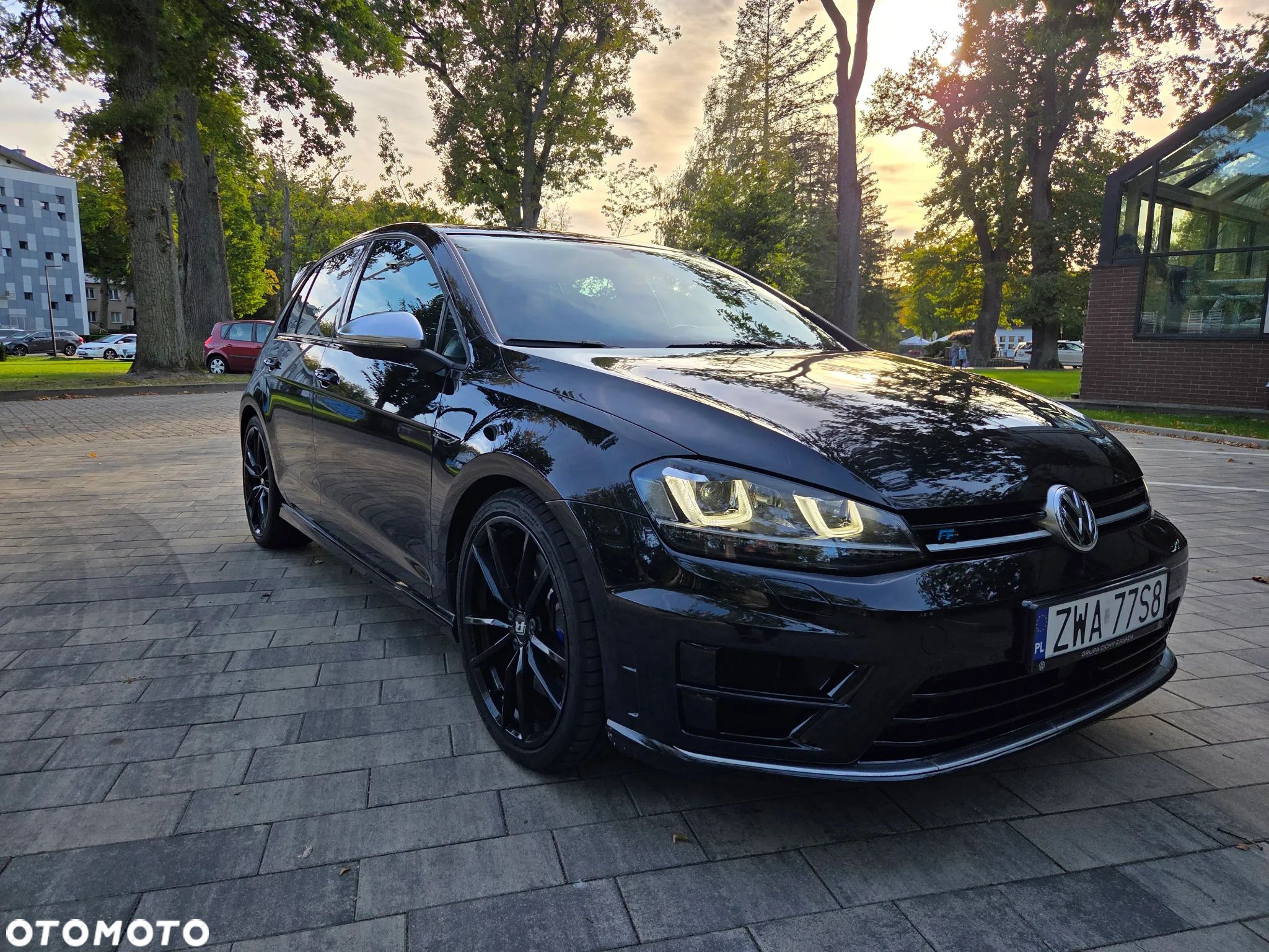 Volkswagen Golf VII 2.0 TSI BMT 4Mot R DSG - 1