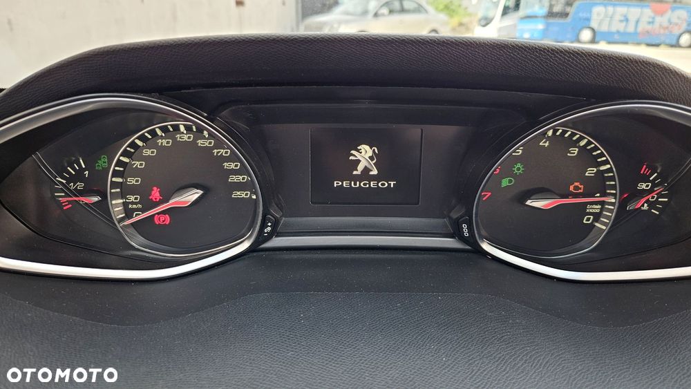 Peugeot 308 155 THP Premium - 13