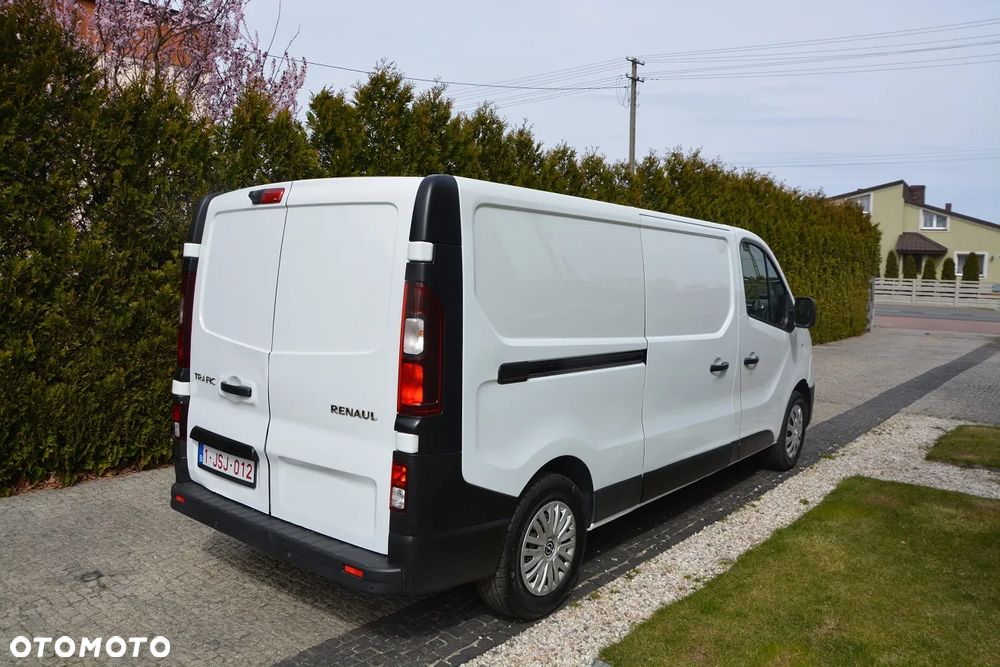 Renault TRAFIC - 8