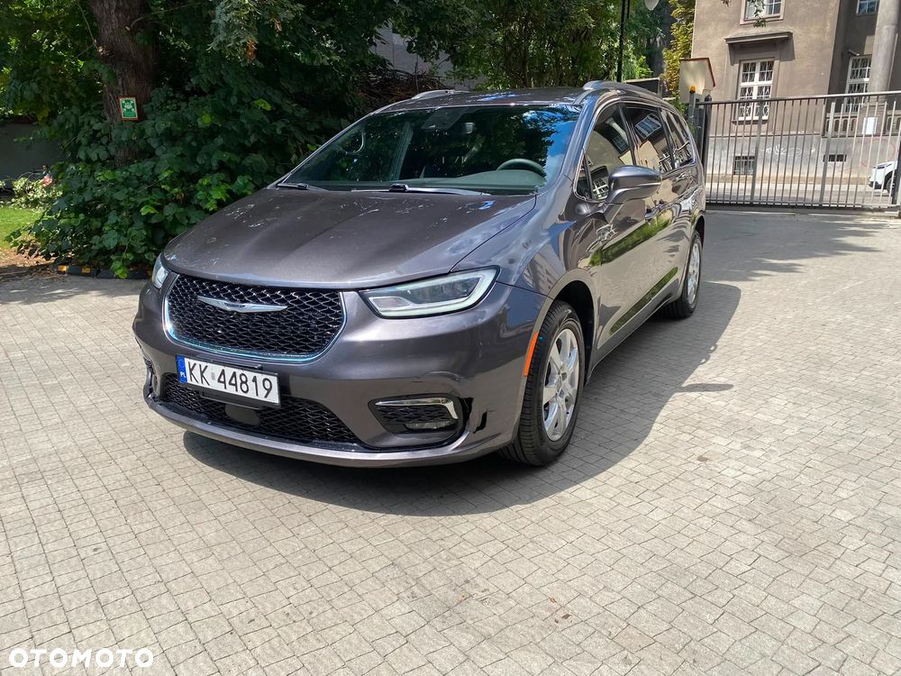 Chrysler Pacifica - 7