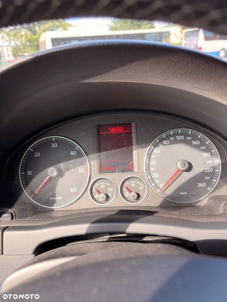 Volkswagen Golf 1.9 TDI United - 11