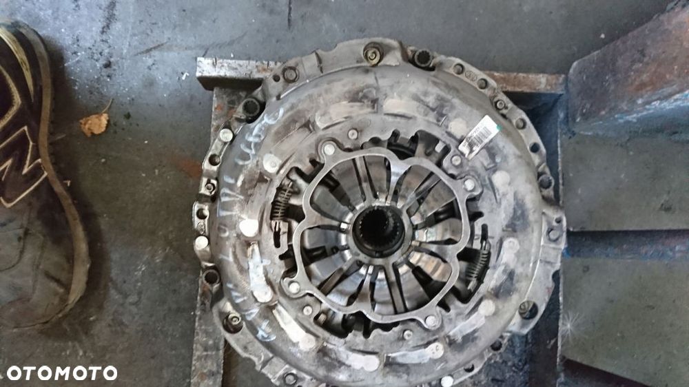 Koło dwumasowe 2.0 TDI AUDI A4 A5 A6 Q5 02B105266S - 1