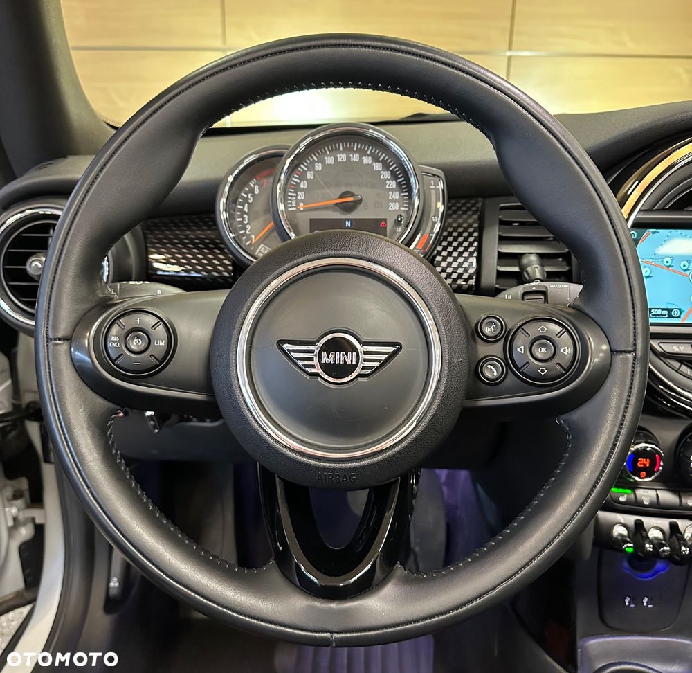 MINI Cooper S Sidewalk - 13