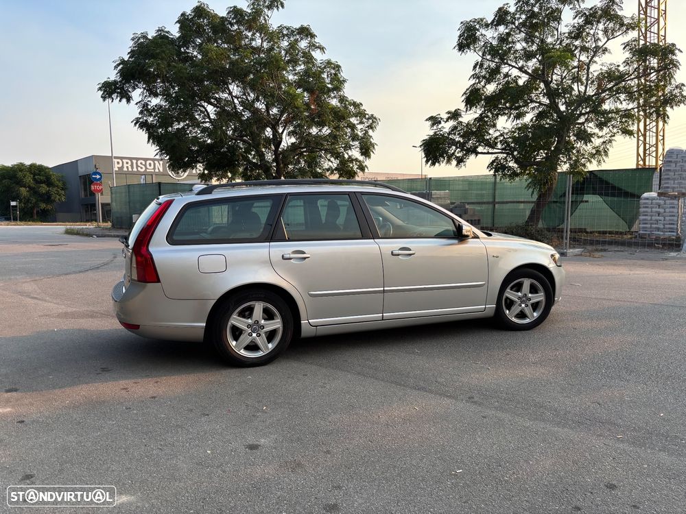 Volvo V50 1.6 D Drive — fotografia 4