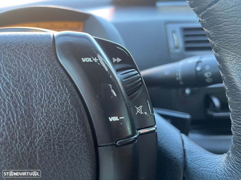 Citroën C4 1.6 HDI VTR Pack - 15