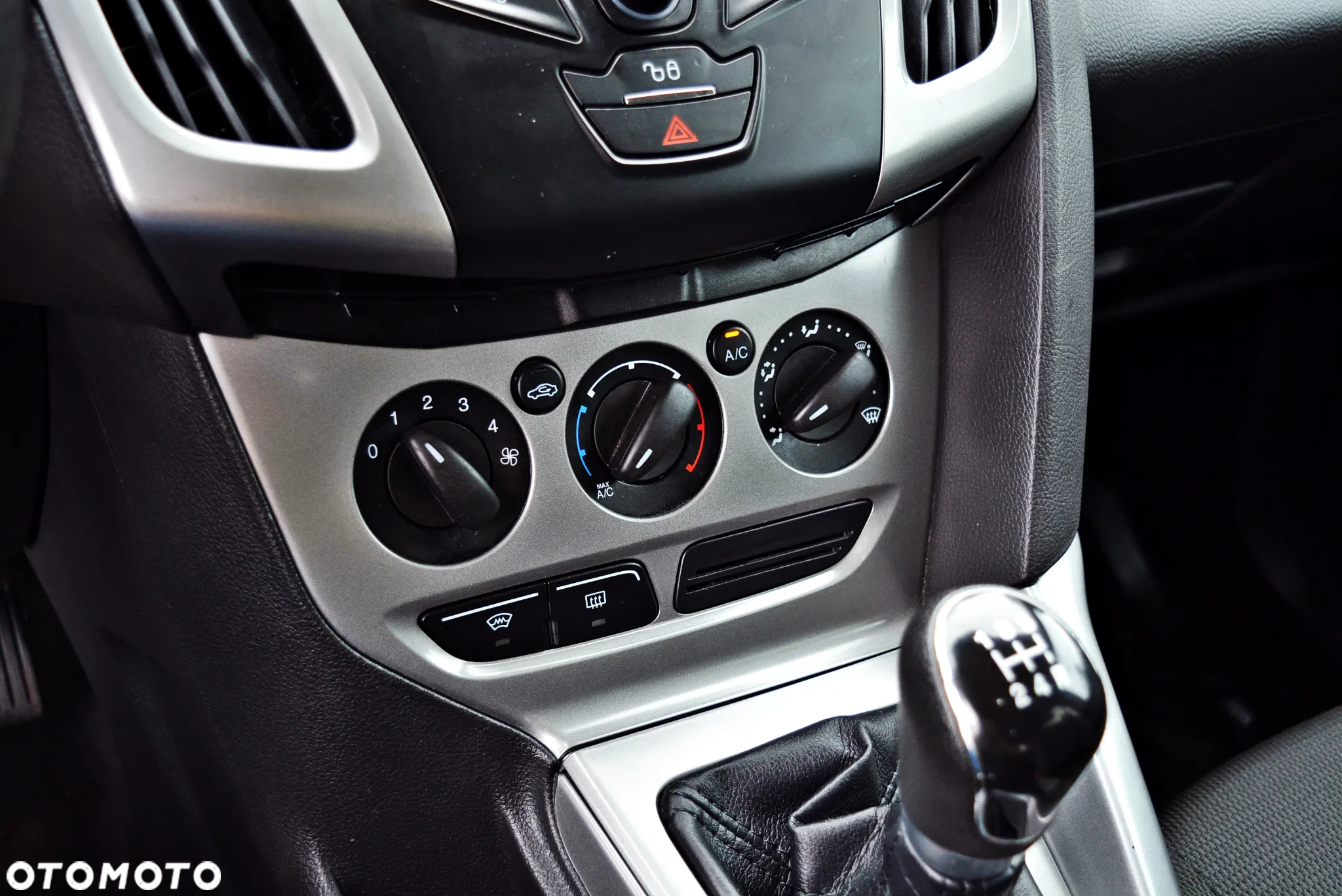 Ford Focus 1.6 Trend - 22