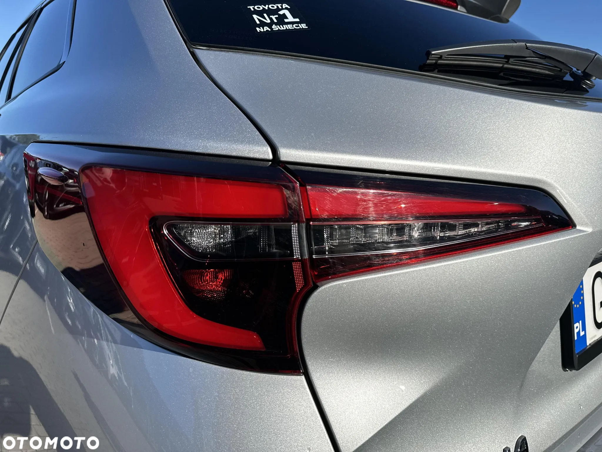 Toyota Corolla 1.8 Hybrid Style - 11