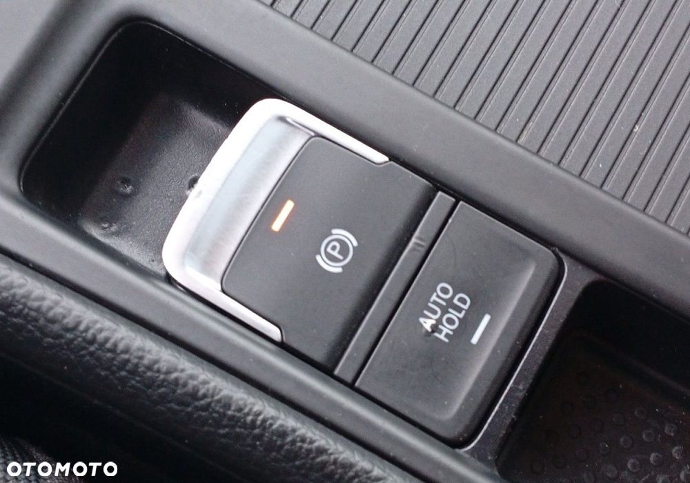 Volkswagen Golf - 30