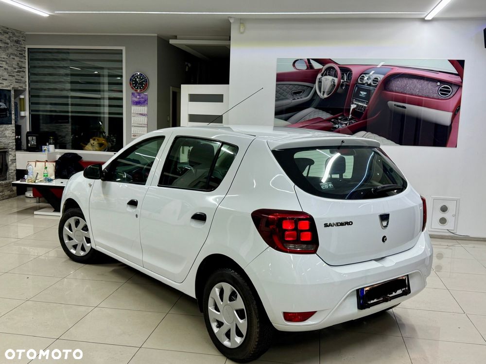 Dacia Sandero SCe 75 Essential - 24