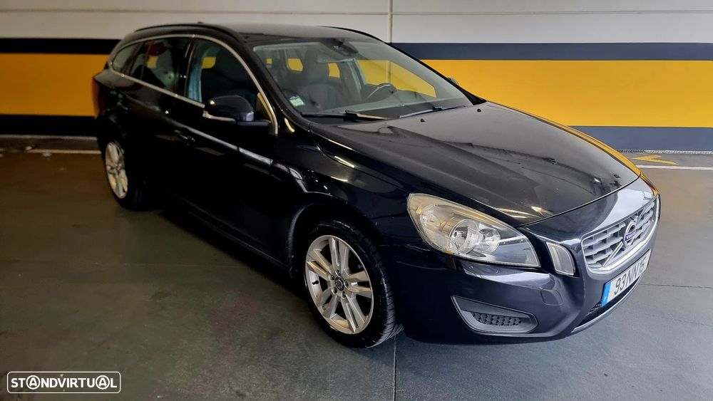 Volvo V60 1.6 D2 Drive Momentum Start/Stop - 2