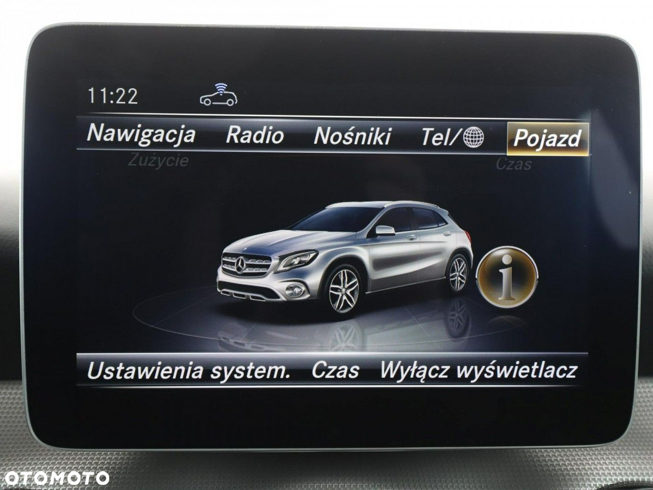Mercedes-Benz GLA - 24