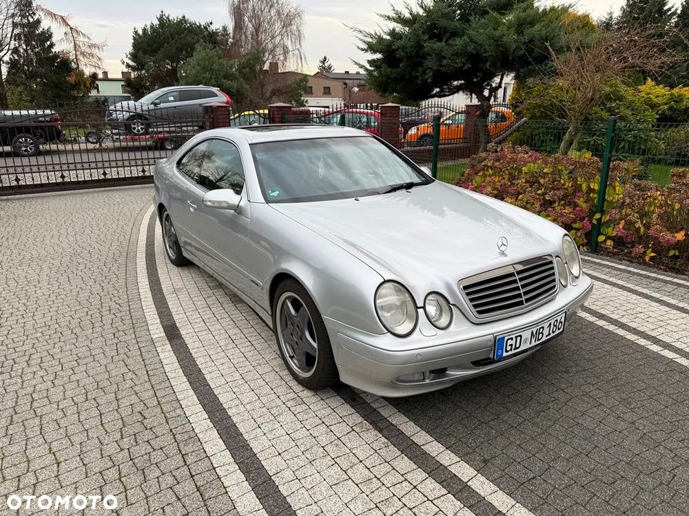 Mercedes-Benz CLK 320 - 4