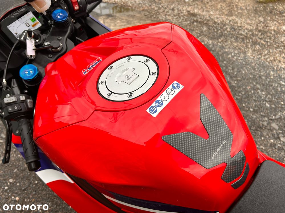 Honda CBR - 27
