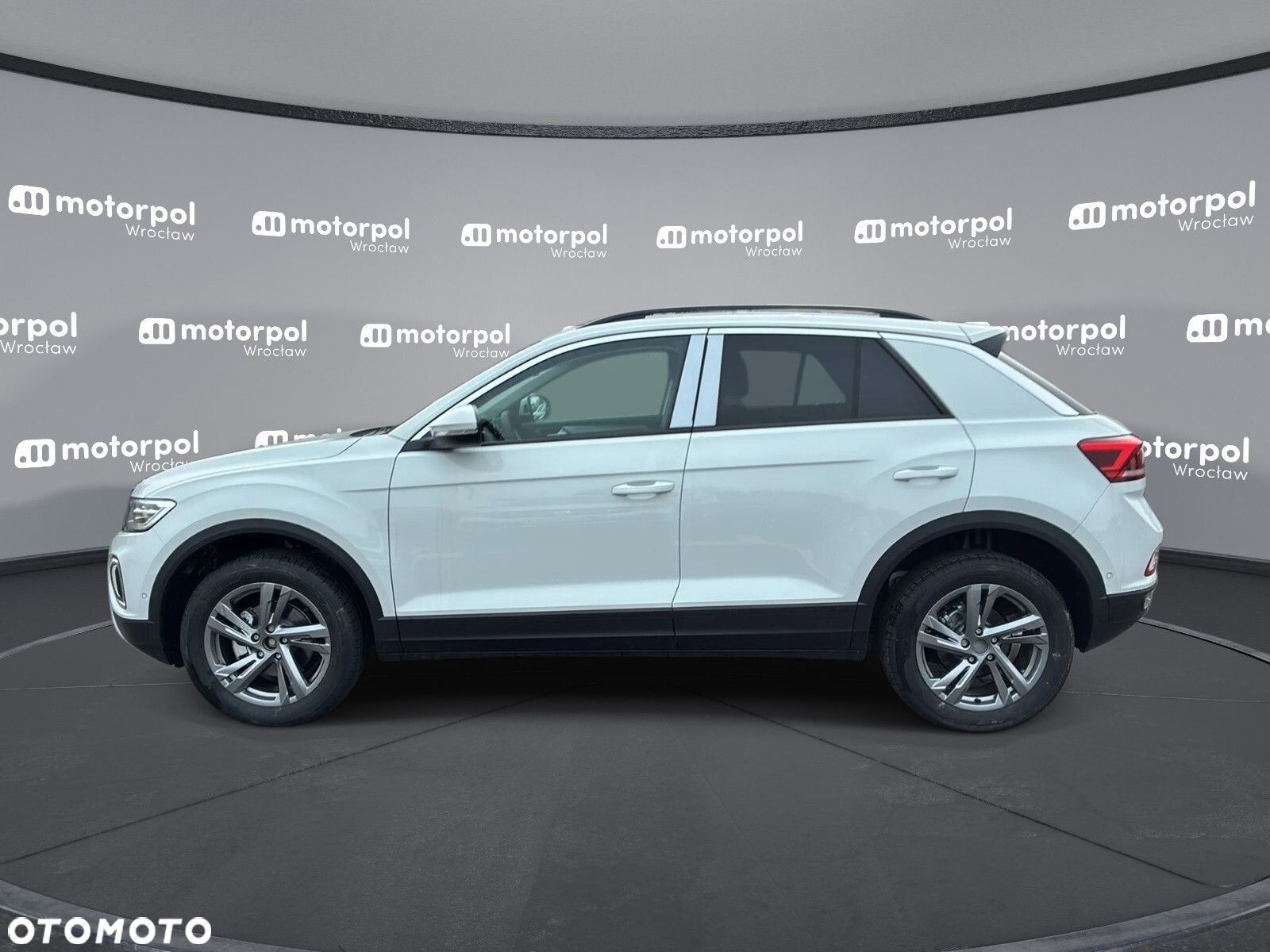 Volkswagen T-Roc - 3