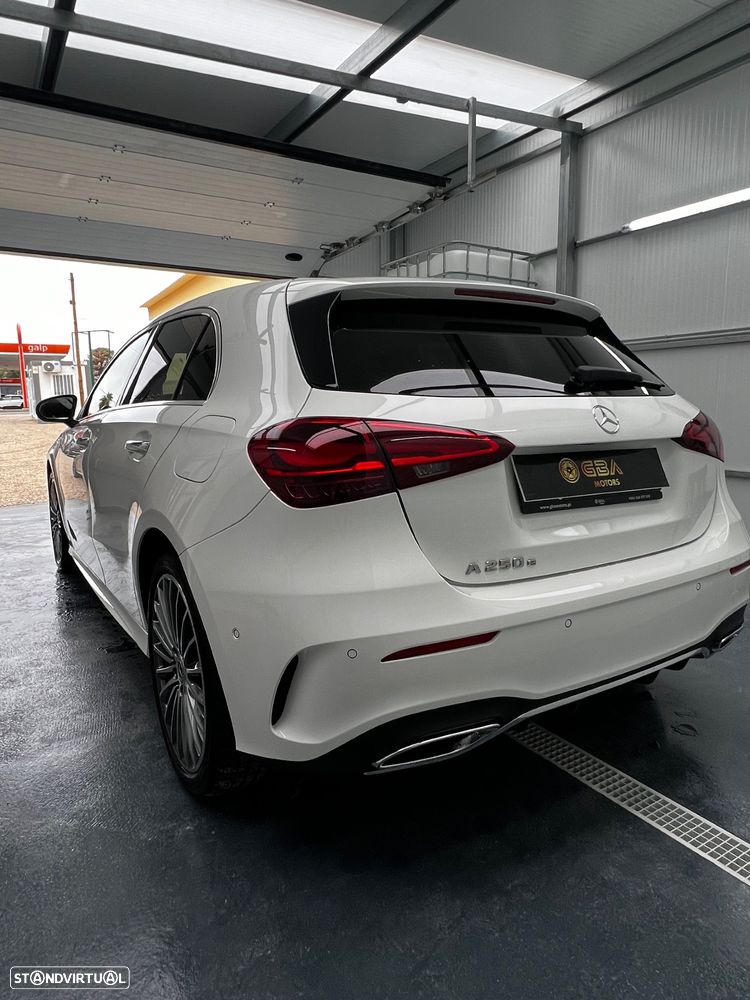 Mercedes-Benz A 250 e - 4