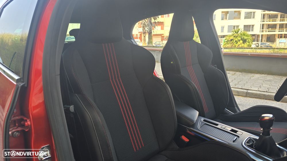 Renault Mégane 1.5 Blue dCi R.S. Line - 31